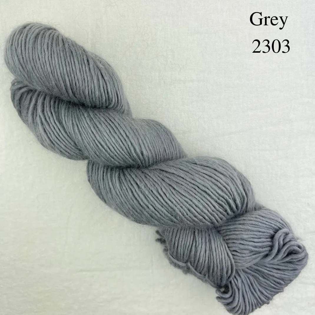 Merino Alpaca Wrap Knitting Kit | Highland Duo & Knitting Pattern (#139)